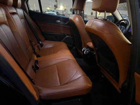 2017 Alfa Romeo Giulia Ti