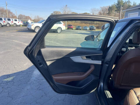 2017 Audi A4 2.0T quattro Premium