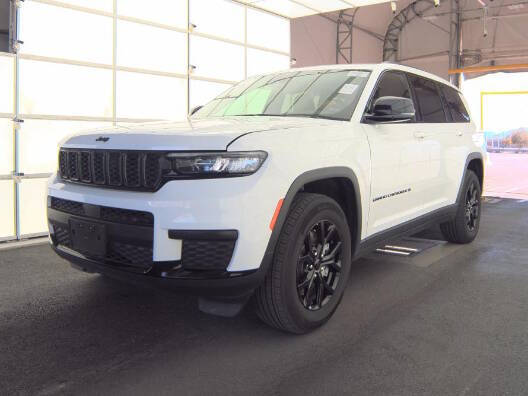 2024 Jeep Grand Cherokee L Altitude's photo