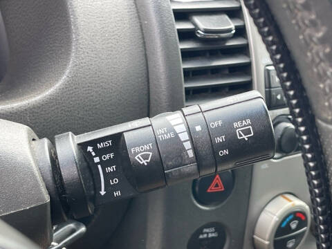 2006 Nissan Pathfinder LE