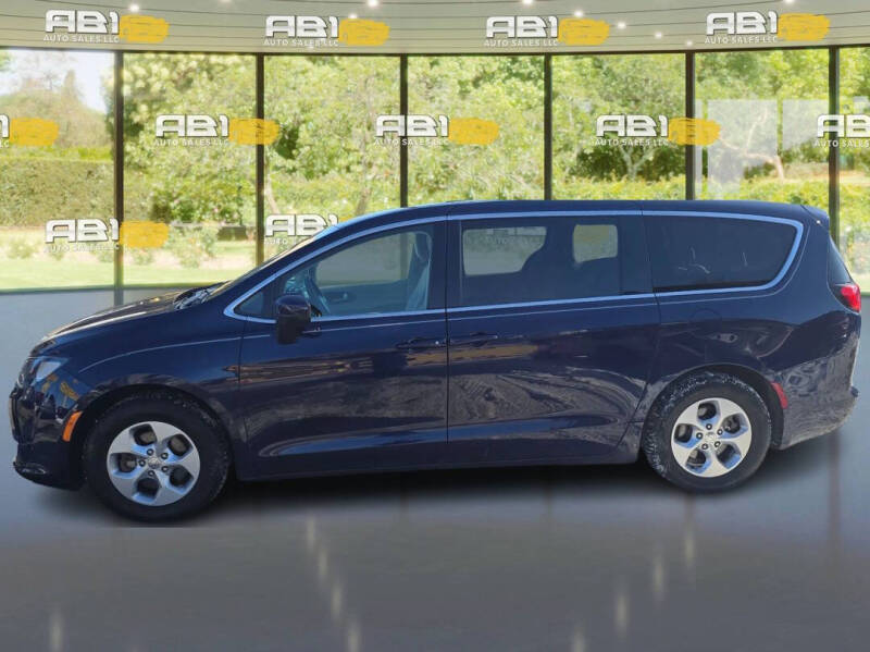 2017 Chrysler Pacifica LX