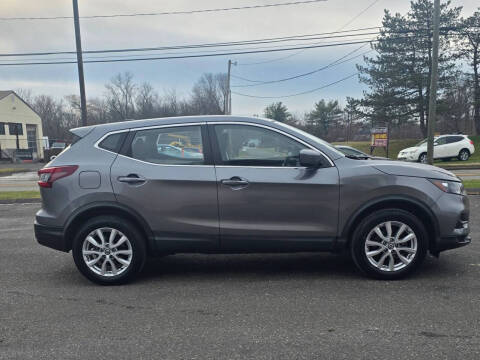 2022 Nissan Rogue Sport S
