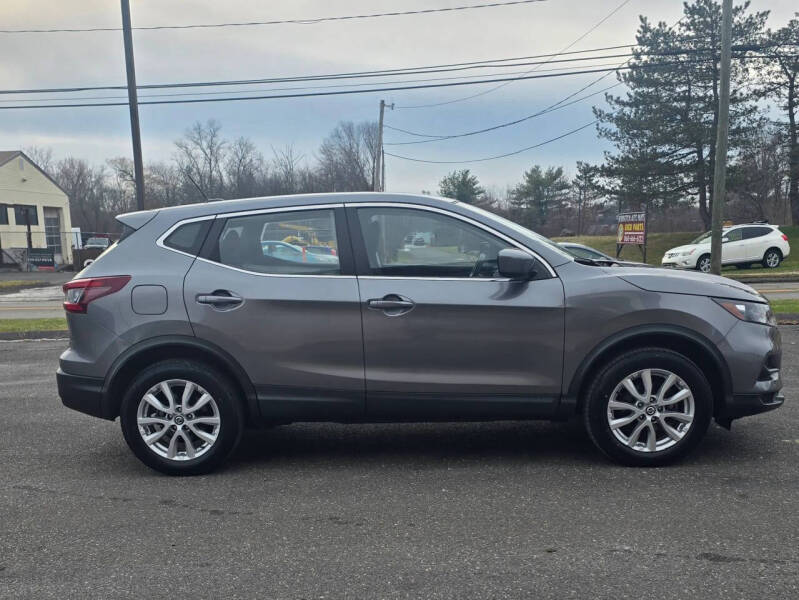 2022 Nissan Rogue Sport S