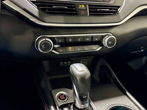 2020 Nissan Altima 2.5 SR