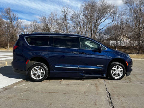 2019 Chrysler Pacifica Touring L Plus