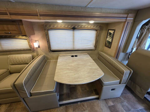 2016 Thor Motor Coach Hurricane