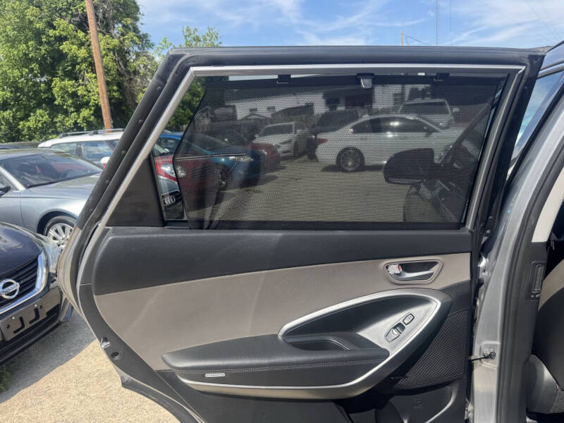 2017 Hyundai Santa Fe SE Ultimate