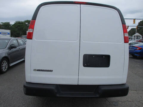 2021 Chevrolet Express 2500