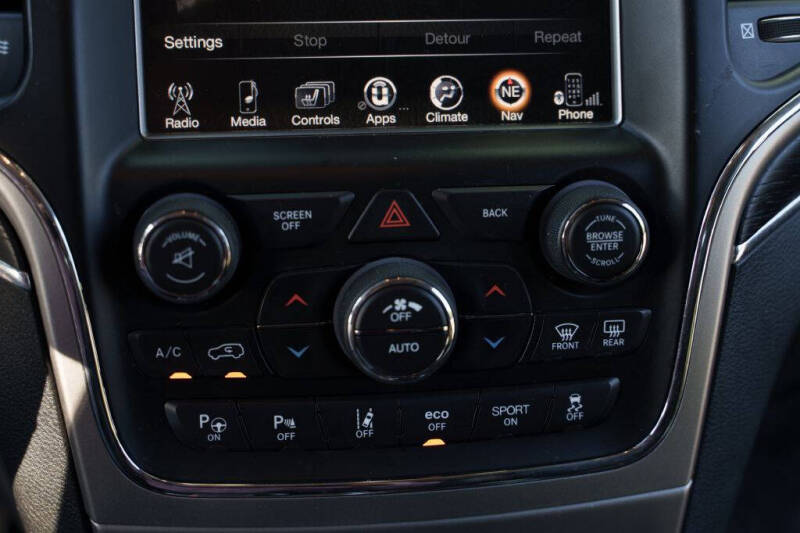 2017 Jeep Grand Cherokee Summit