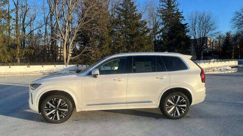 2026 Volvo XC90 B5 Core
