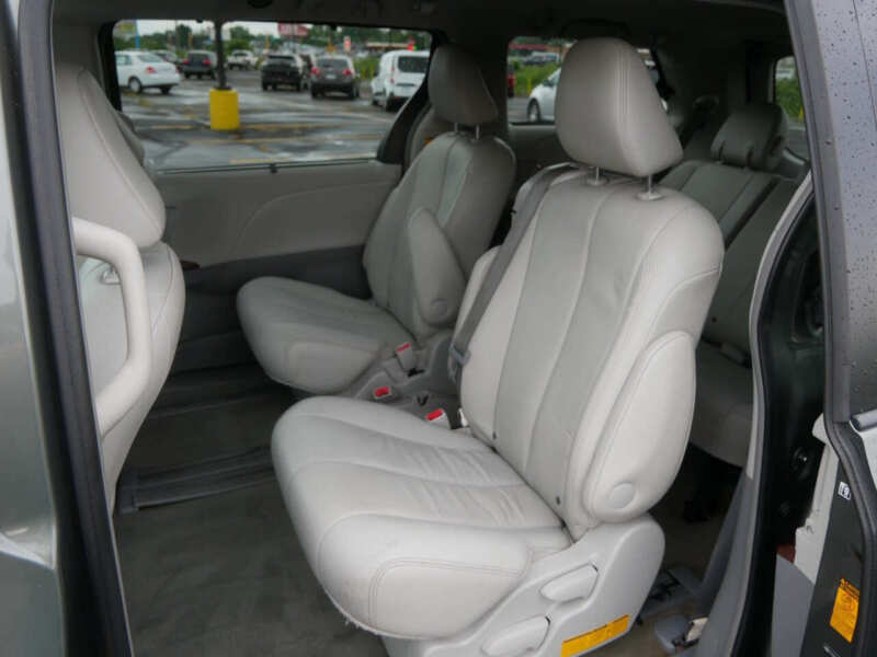 2013 Toyota Sienna