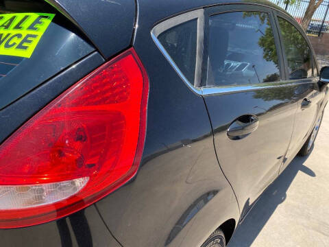 2011 Ford Fiesta SES