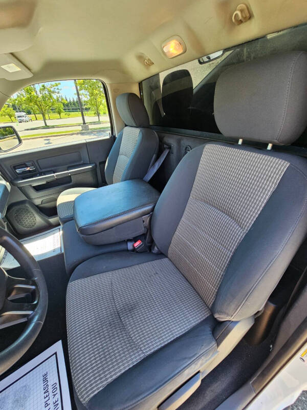 2012 RAM 1500 ST