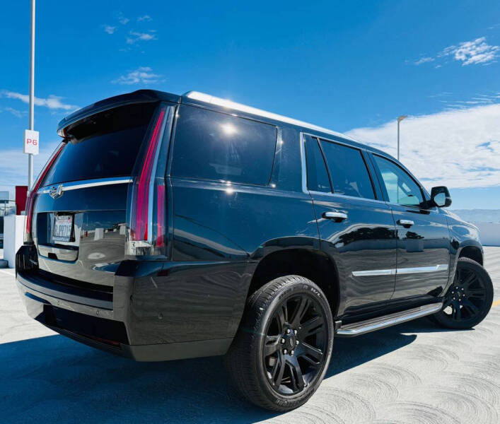 2019 Cadillac Escalade Luxury