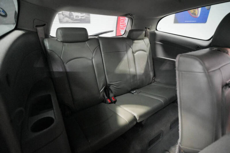 2012 Chevrolet Traverse LS