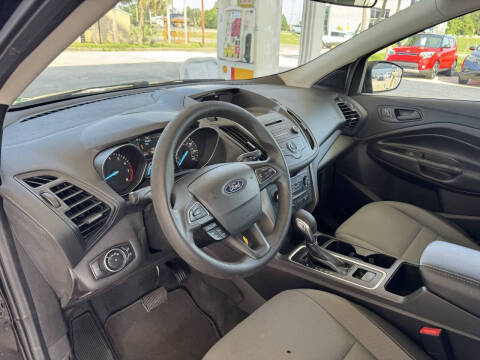 2017 Ford Escape S