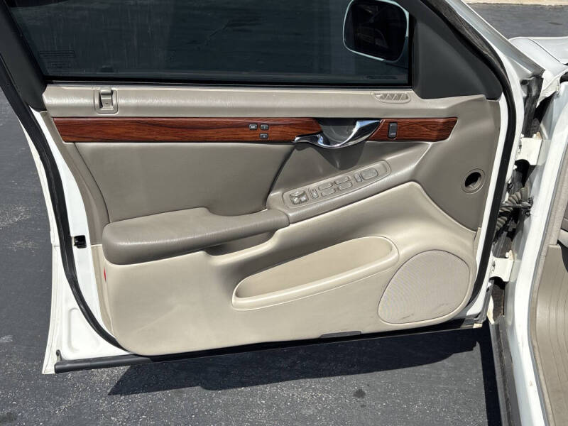 2005 Cadillac DeVille