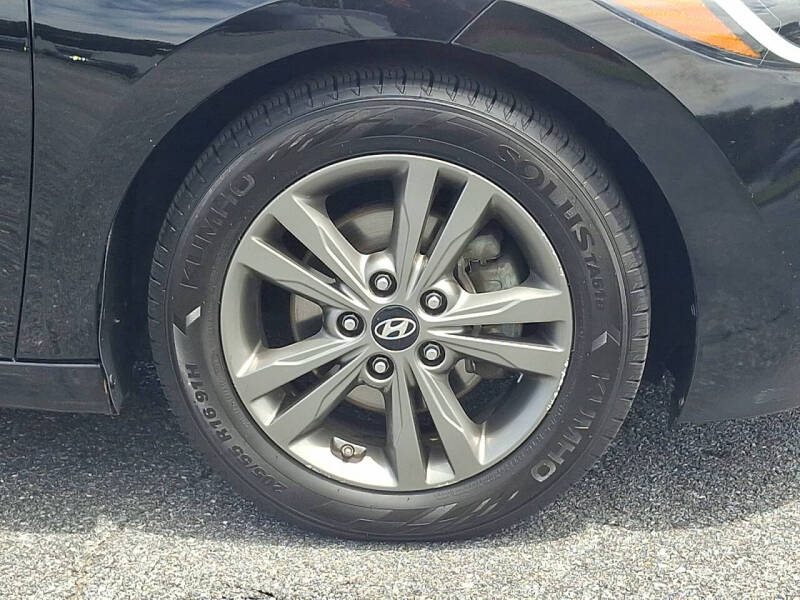 2018 Hyundai Elantra