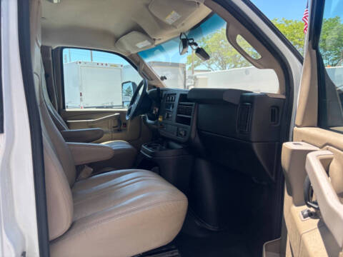 2016 Chevrolet Express 4500 Reefer Box Van
