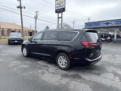 2024 Chrysler Pacifica Touring L