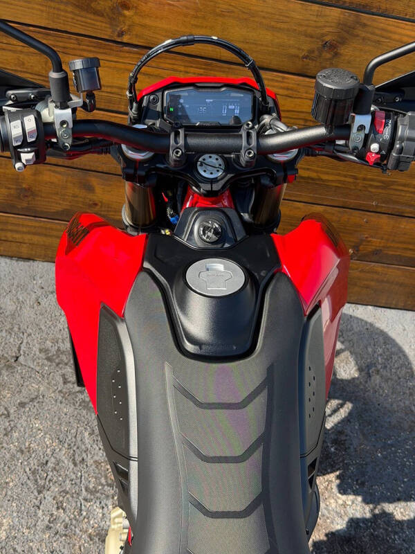 2024 Ducati Hypermotard 698 Mono