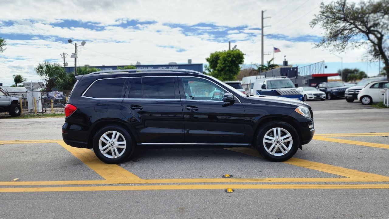 2013 MERCEDES-BENZ GL-Class SUV / Crossover - $12,990