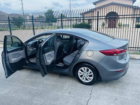 2018 Hyundai Elantra
