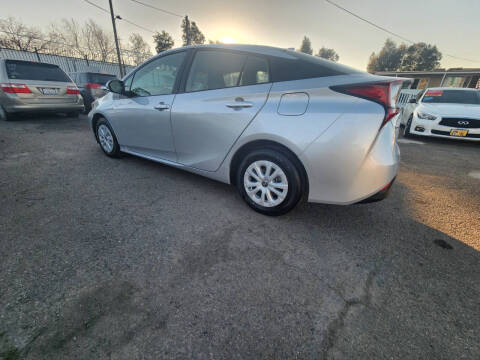 2019 Toyota Prius L Eco