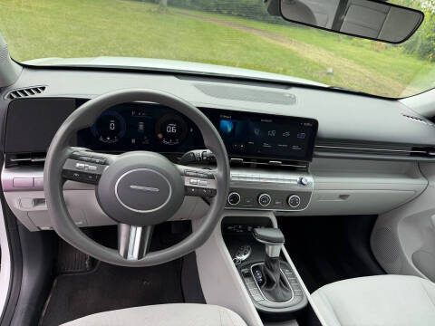 2024 Hyundai Kona SE