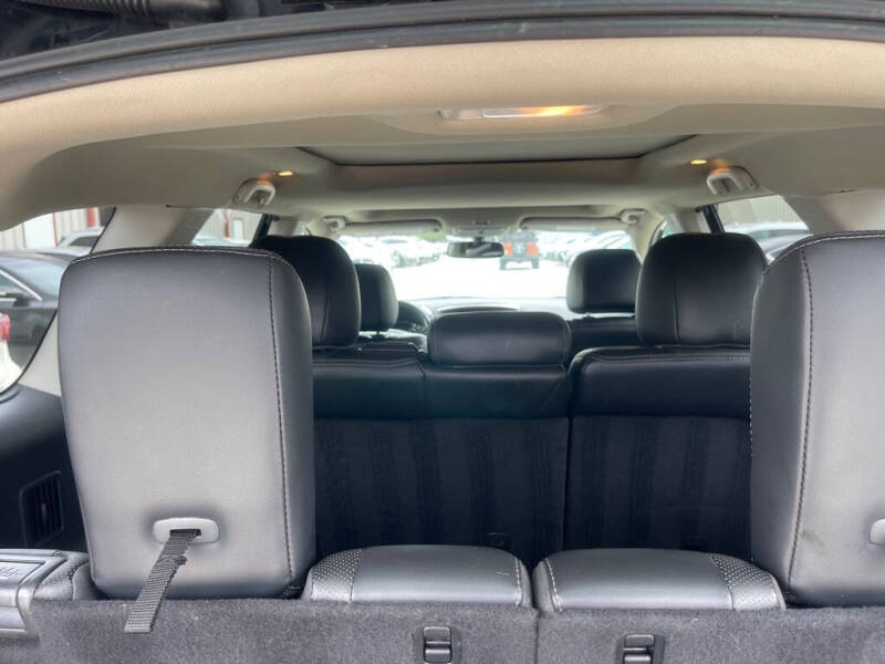 2017 Nissan Pathfinder Platinum