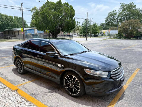 2018 Ford Taurus SEL