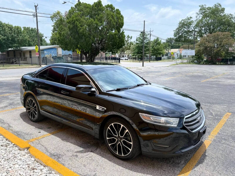 2018 Ford Taurus SEL
