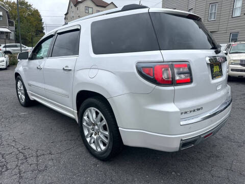 2016 GMC Acadia Denali