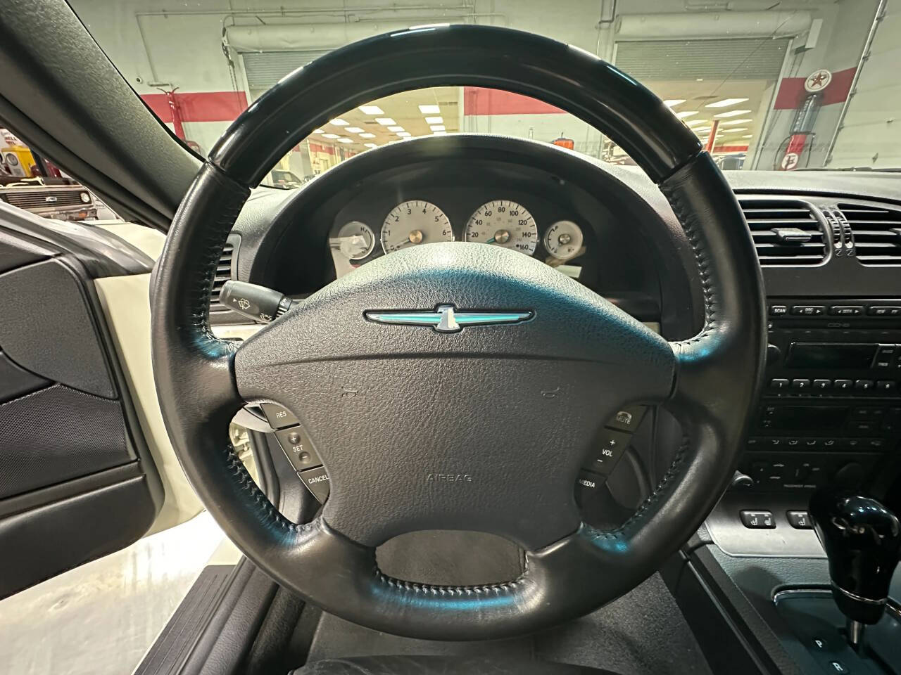2003 Ford Thunderbird 24