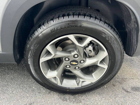 2025 Chevrolet Trax LT
