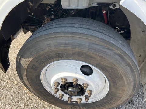 2020 Freightliner M2 106