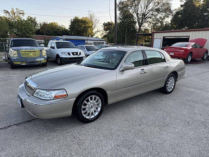 2007 Lincoln Town Car Signature
