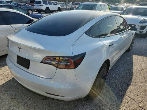 2019 Tesla Model 3 Mid Range