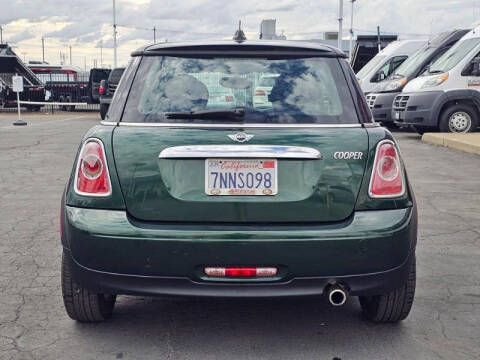 2012 MINI Cooper Hardtop