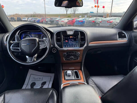 2017 Chrysler 300 C Platinum