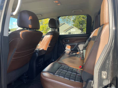 2019 Nissan Titan SV