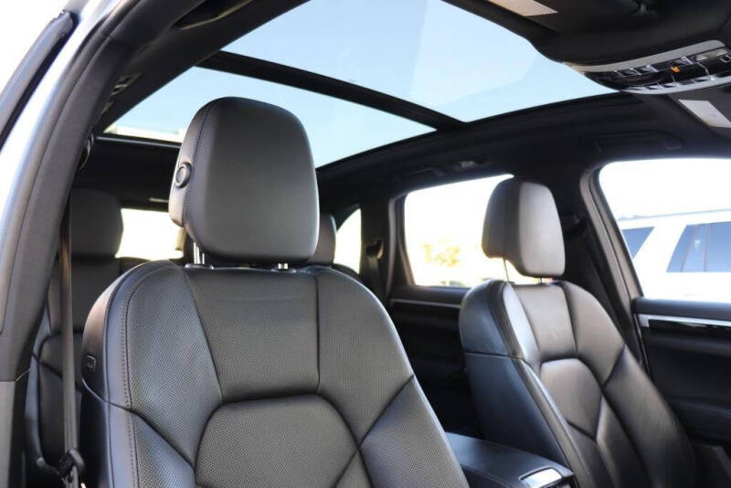 2018 Porsche Cayenne S