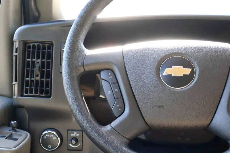 2024 Chevrolet Express LT 3500