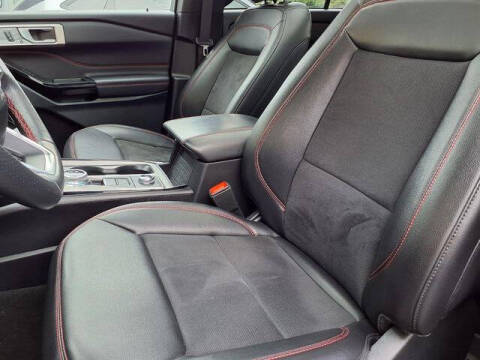 2024 Ford Explorer ST-Line