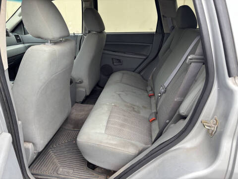 2006 Jeep Grand Cherokee Laredo