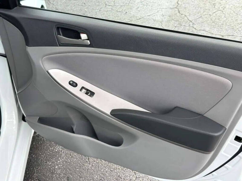 2015 Hyundai Accent GS