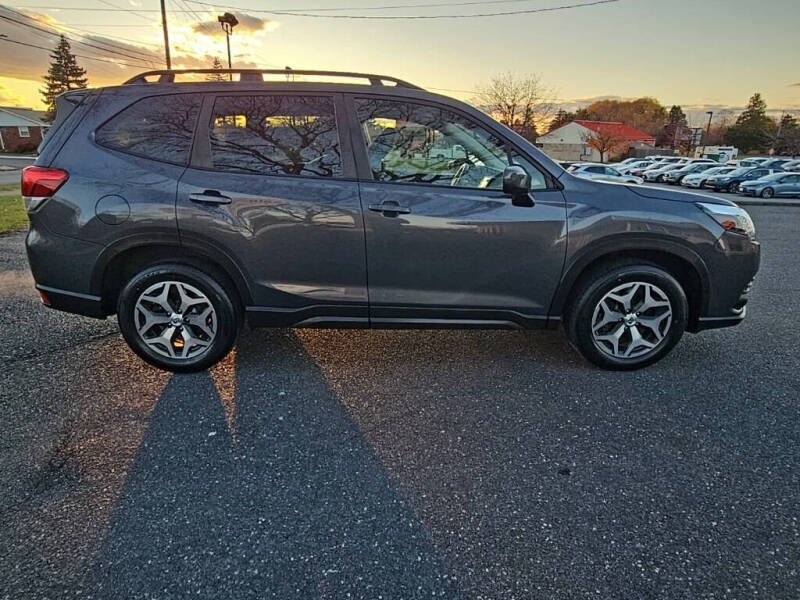 2022 Subaru Forester Premium