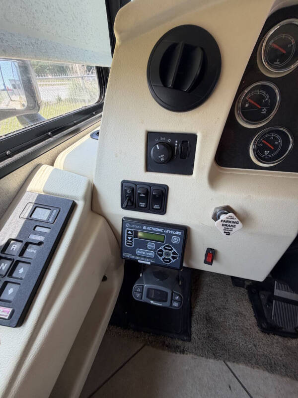 2014 Itasca Solei 38R