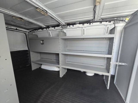 2025 GMC Savana 2500