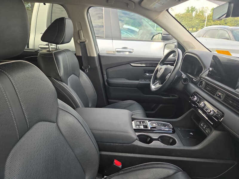 2023 Honda Pilot Elite